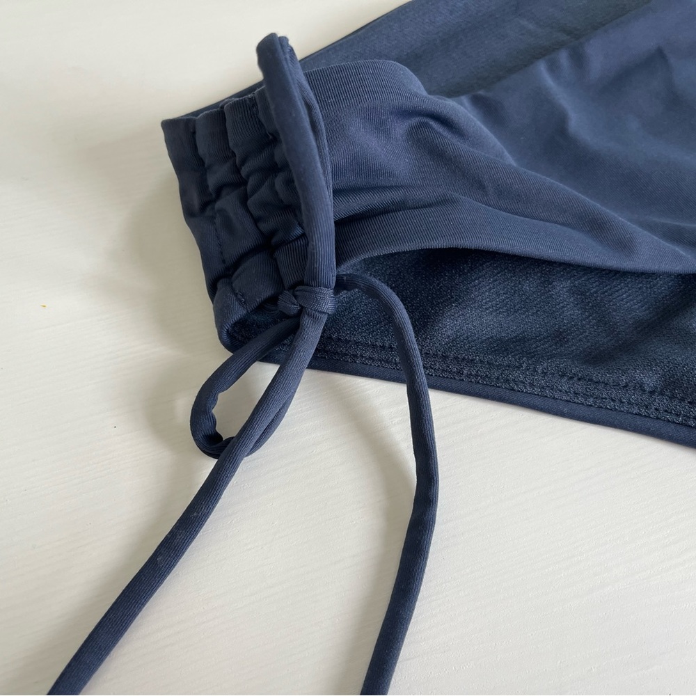 Roxy Standard Solid Swim Bottoms Bikini Bottom Na… - image 6